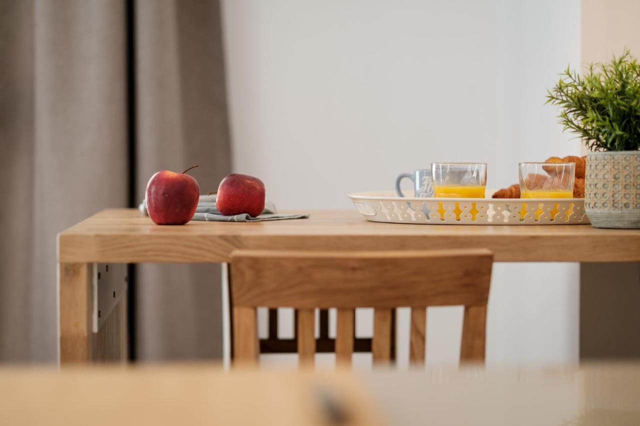 Apartamento Deluxe Con Piscina, Terraza & Parking مالقة المظهر الخارجي الصورة