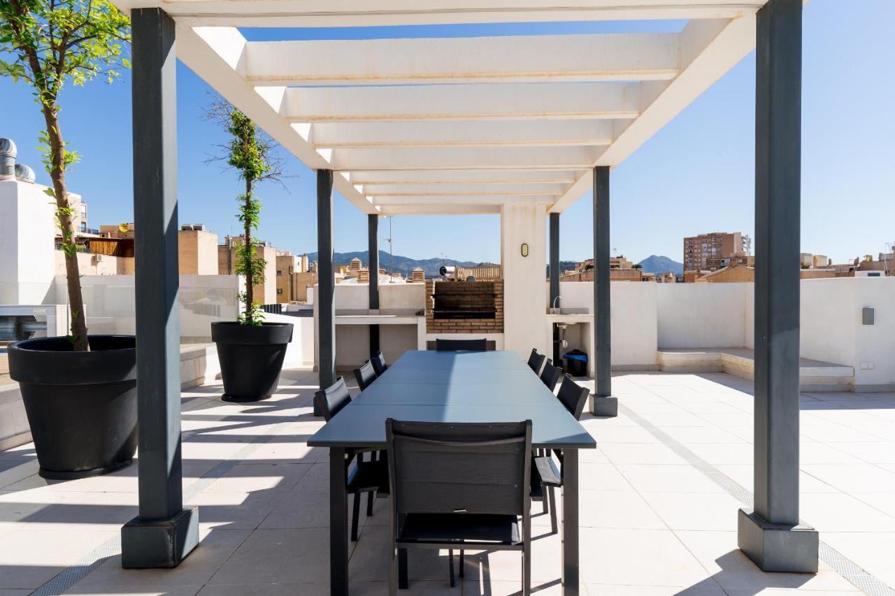 Apartamento Deluxe Con Piscina, Terraza & Parking مالقة المظهر الخارجي الصورة